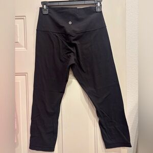 Lululemon cropped leggings size 8 Black